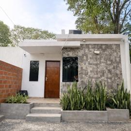 Casa completa Ecovia Ruta Luque San Bernardino，位于Zarate Isla的酒店