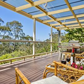 Azimuth - Spacious Family Retreat with City Views