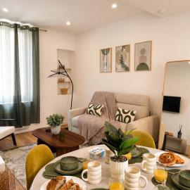 Terrasse - CLIM - Arènes à pied - 4 pers，位于尼姆的酒店