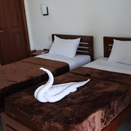 Adam's Palm Resort，位于Talaimannar的酒店