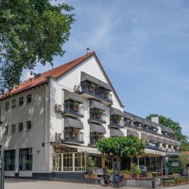 Hotel 't Paviljoen，位于雷嫩的酒店