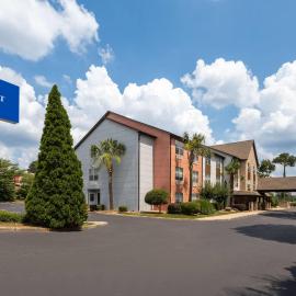 Baymont Inn & Suites by Wyndham Morrow - Atlanta I-75 South,位于莫罗的酒店