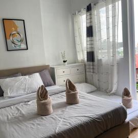 Studio w Balcony Lumen Mesaverte SM Ayala w Pool，位于Pontud的酒店