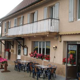 hôtel bar restaurant de la poste le 1900,位于Jougne的酒店