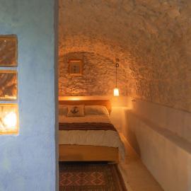 Richea Hideaway, Stone Cottage & Hidden Beaches，位于Koulouraíika的酒店