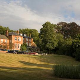 Brandshatch Place Hotel & Spa,位于达特福德的酒店