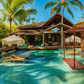Aloha Village Hotel,位于伊卡莱的酒店