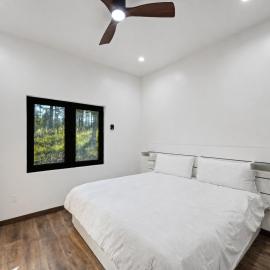 Glacier Luxury Retreat Elk View Cabin 1，位于Hungry Horse的酒店