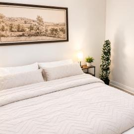 Modern Private Suite, Near Disneyland and LAX