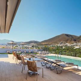 Enorme Epavli Urban Living，位于赫索尼索斯的酒店