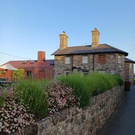 Ty'n Llan- tafarn gymunedol- community pub