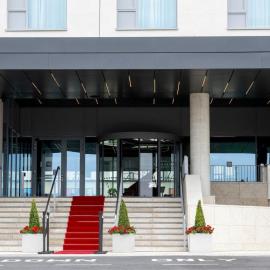 Radisson RED Galway，位于戈尔韦的酒店