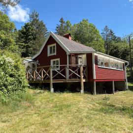 Hildas low-tech Nature cottage on Kopprarp Hill，位于Trensum的酒店