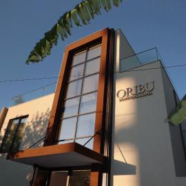 Oribu Boutique Hotel Vlore，位于伏罗拉的酒店