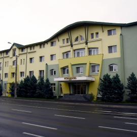 Eurohotel，位于巴亚马雷的酒店