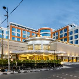 Cavinton Hotel Malioboro Yogyakarta，位于日惹的酒店