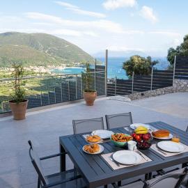 Aifantis Villa 2，位于Póndi的酒店
