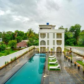 The Goa Courtyard by Forever stays，位于阿伯来的酒店