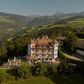 Hotel Roduna，位于罗登戈的酒店