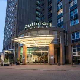 PULLMAN Stuttgart Fontana，位于斯图加特的酒店
