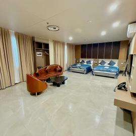 Skyport Hotel