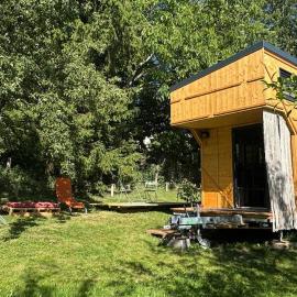 Tiny House en Béton de Chanvre，位于Malbrans的酒店