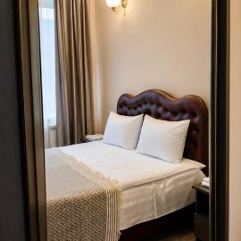 Mina Hotel，位于戈里斯的酒店
