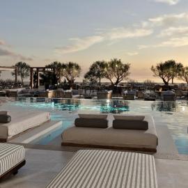 Glaronissi Beach，位于布拉卡的酒店
