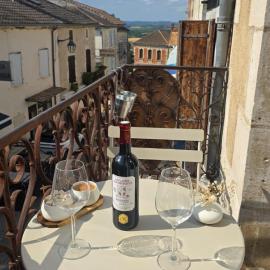 Appartement de charme Monflanquin，位于蒙夫朗屈安的酒店