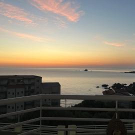 T2 vue sur mer，位于贝贾亚的酒店