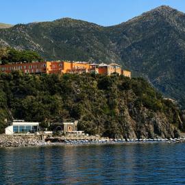 Hotel Punta San Martino，位于阿伦扎诺的酒店
