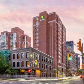 Holiday Inn Express Toronto Downtown by IHG