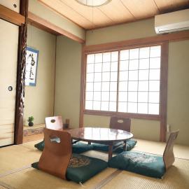 Hirakata house, Easy Access to Kyoto and Osaka