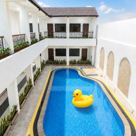 Aisyi Tower Klaten，位于Klaten的酒店