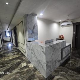 Hotel Saffron,位于巴罗达的酒店