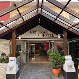 Central Hotel，位于圣丹尼斯的酒店