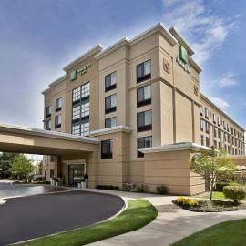 Holiday Inn Hotel & Suites Ann Arbor University of Michigan Area by IHG，位于安娜堡的酒店