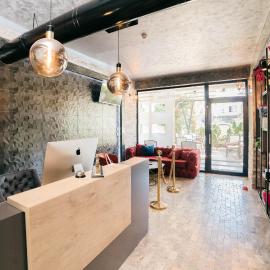 Hotel Platino Prestige,位于乌尔齐尼的酒店