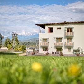 B&B Garni Schorneck，位于布鲁尼科的酒店