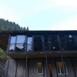 guest house udziro，位于Oni的酒店