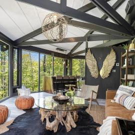 Breathtaking Boutique Treehouse nestled in clouds，位于榉木山的酒店