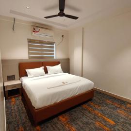 SW Hotel MG Road，位于班加罗尔的酒店
