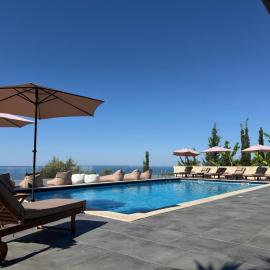 Hotel Relax Dhermi,位于德尔米的酒店