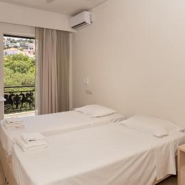 Galaxy New Hotel，位于皮洛斯的酒店