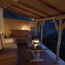 Casa Luna Betiluna，位于Ciclova-Montană的酒店