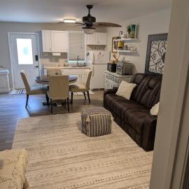 Cozy Hideaway guest suite，位于中洛锡安的酒店