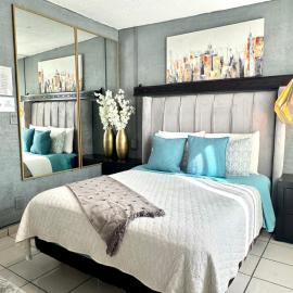 Casa YON pet friendly, Netflix,free parking, factura, high speed wifi, Amazon Prime，位于库奥蒂特兰伊斯卡伊的酒店