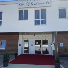 Hotel am Pferdemarkt，位于奥利希的酒店