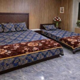 Alzahir GUESTHOUSE & HOTEL，位于伊斯兰堡的酒店