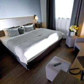 Hotel Eislinger Tor，位于艾斯林根的酒店